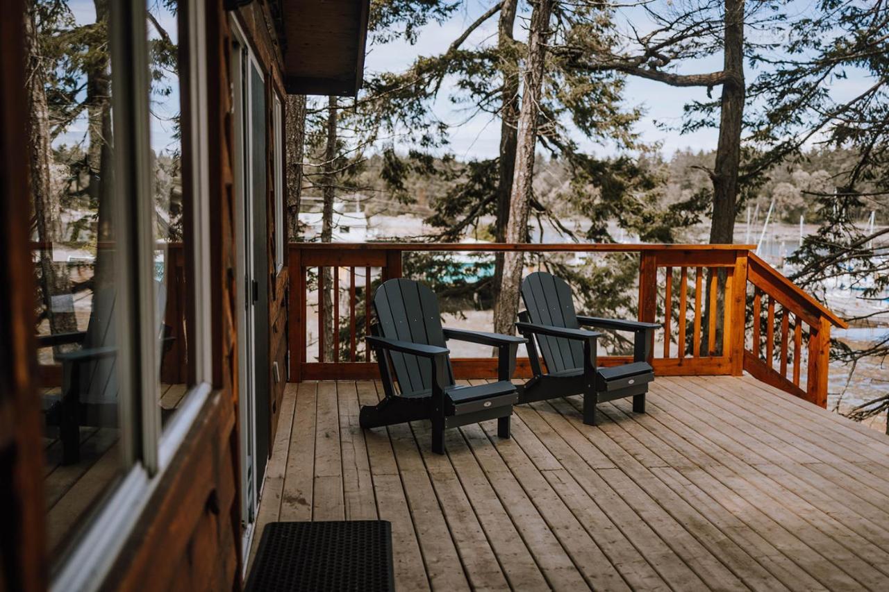 Page'S Resort & Marina Gabriola 外观 照片
