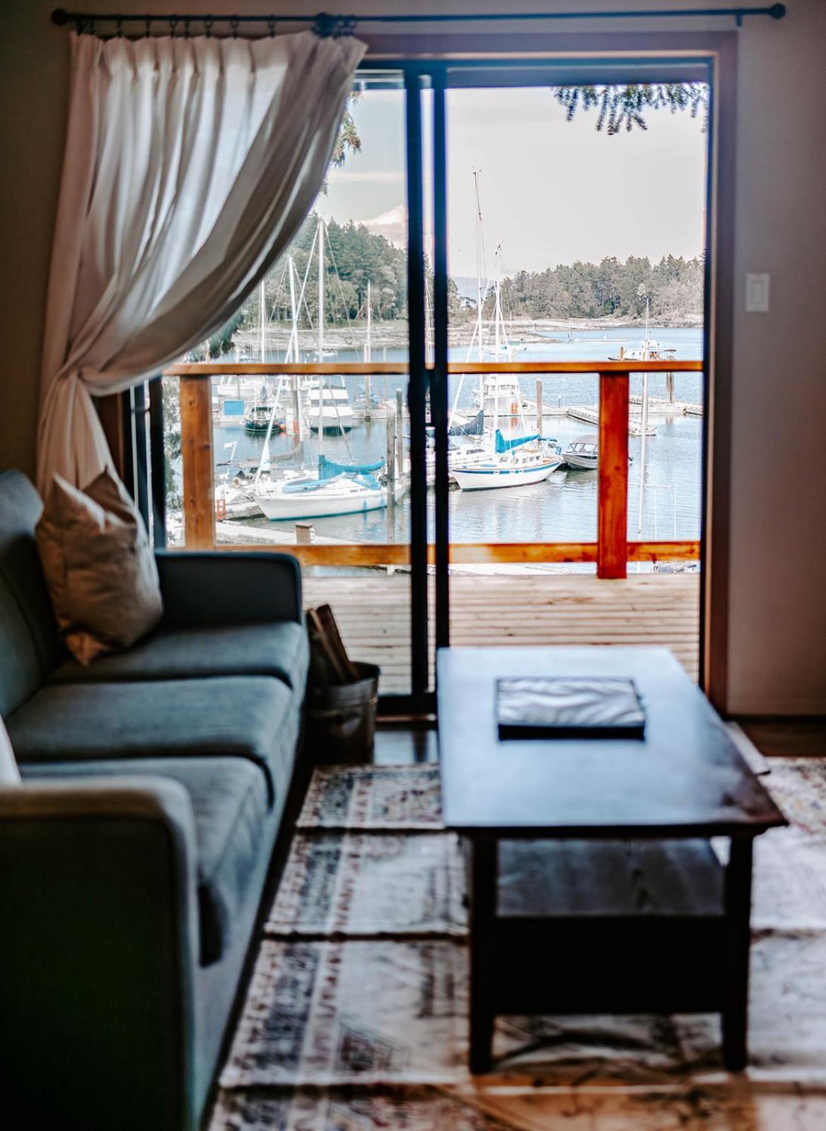 Page'S Resort & Marina Gabriola 外观 照片